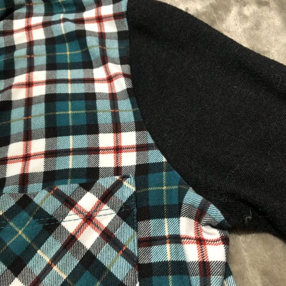 Size M plaid, button up, super soft hoodie by Ardene - Picture 5 of 7